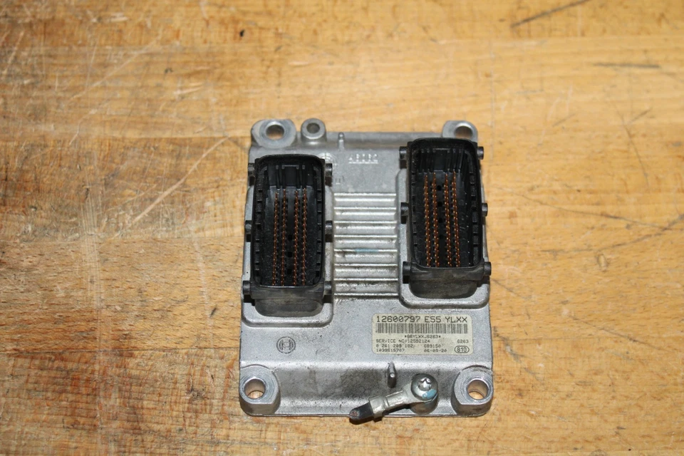 Cadillac CTS 2004 2007 motor de 3,6 L computadora ecu ecm fabricante de equipos originales # 12600797 E55 Ylxx Foto 4 de 4