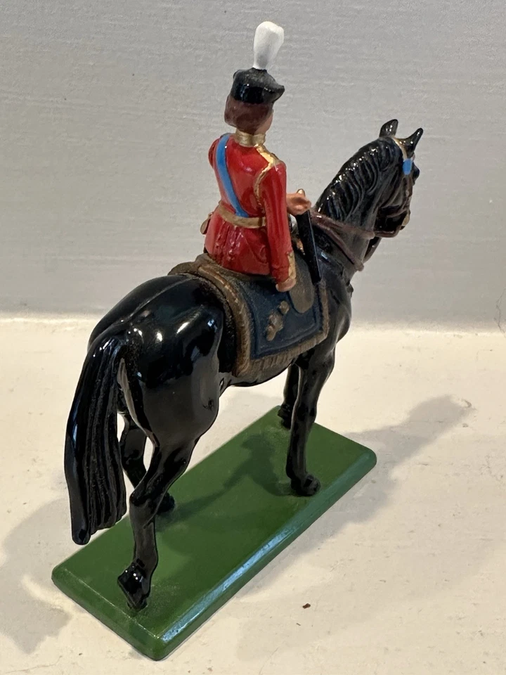 Vintage 1988 W Britain Metal Queen Elizabeth Mounted On Horse Made In England - Image 4 of 4