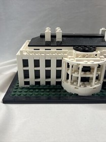 LEGO- ARCHITECTURE- THE WHITE HOUSE- 21006- NEAR COMPLETE - No Manual