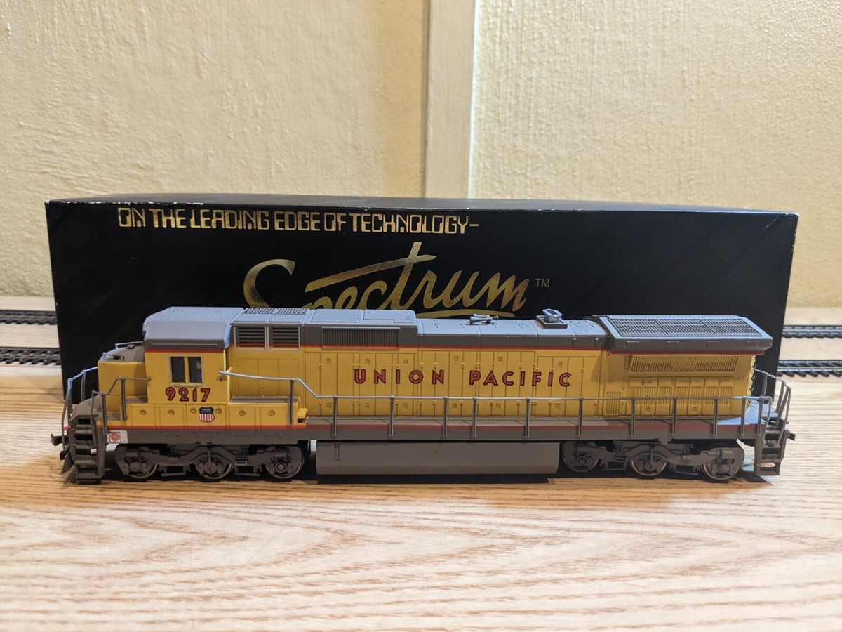 Spectrum 85004 - Union Pacific #9217 Dash 8 40C Diesel Locomotive