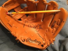 Rawling - Derek Jeter Autographed Series Baseball - RBG158 - 9" - RHT - B72