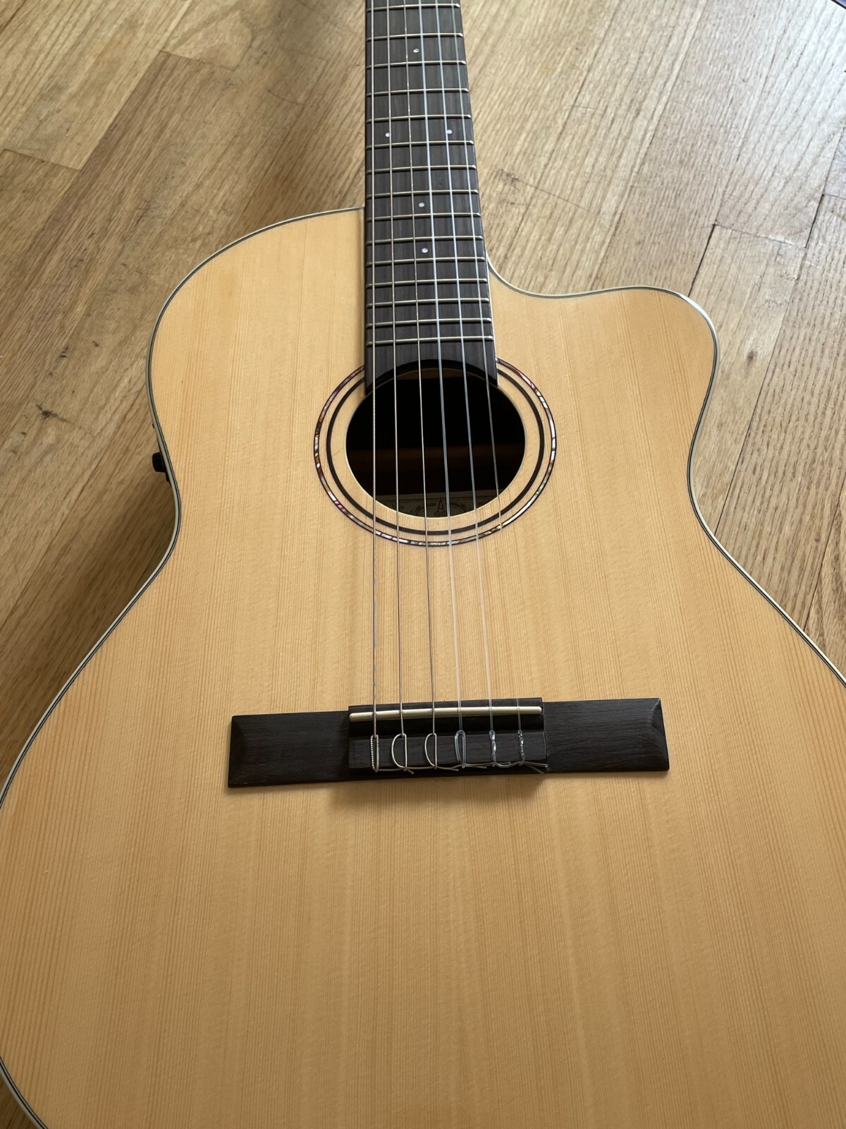 Alvarez *BARGAIN* RC26HCE Classical AcousticElectric Guitar eBay