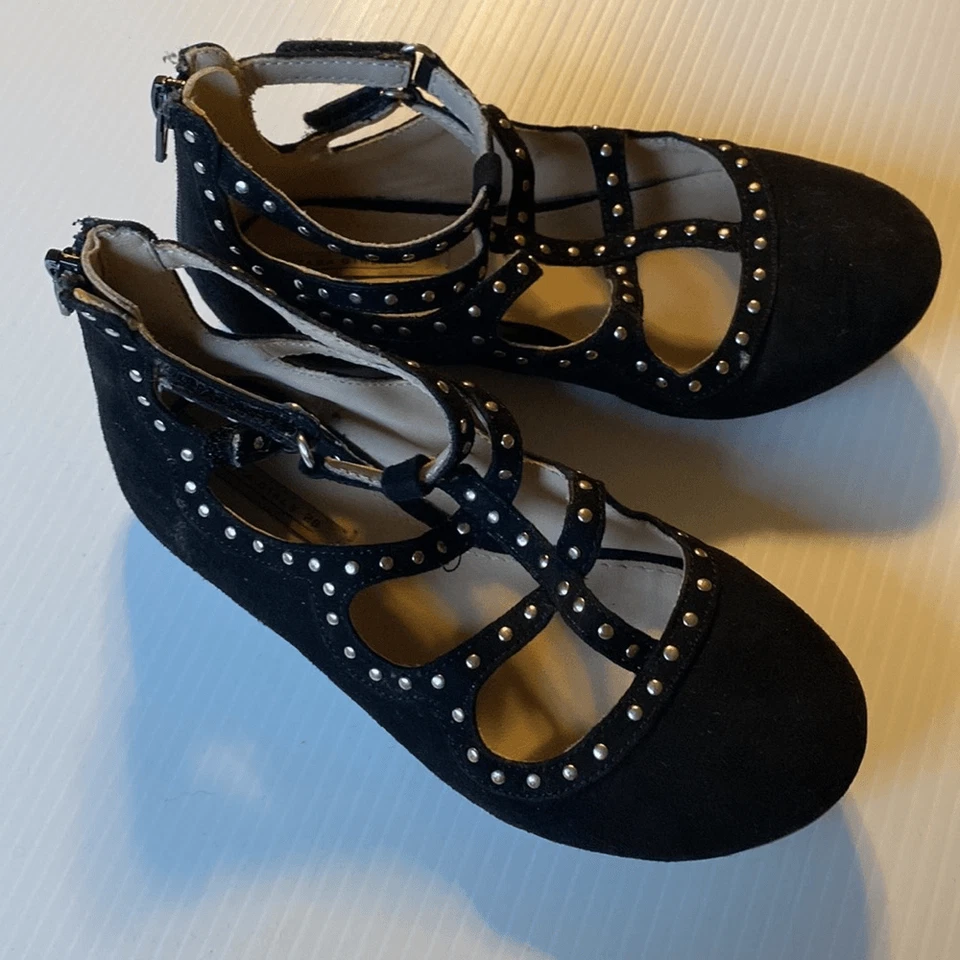 Zara Girls kids Black Cage Silver Stud faux suede Flats shoes -28.US 5 - Image 4 of 4