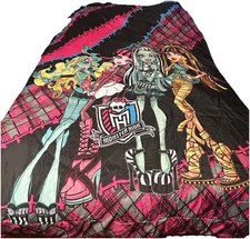 Monster High Comforter Bedspread -Twin- Double-Sided Reversible.
