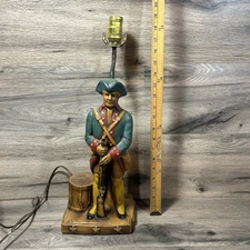 Vintage Quartite Creative Corp 1960 Revolutionary War Soldier Minuteman Lamp