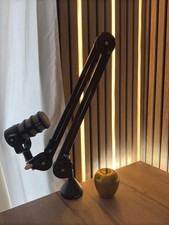 Rode PSA1 Podcaster Studio Arm + Podmic Dynamic Podcasting Microphone/Mikrofon