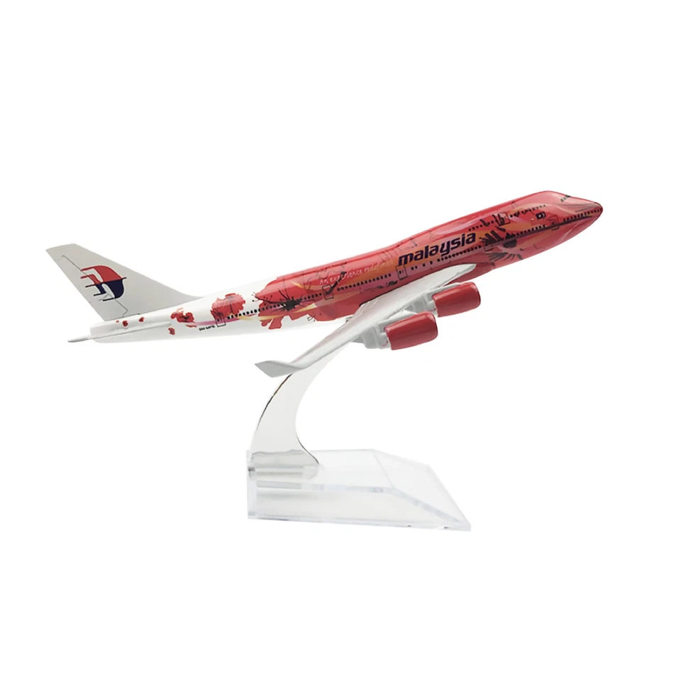 1/400 15cm Aircraft Malaysia Red Flower B747 Alloy Plane Model Plane Gifts r - Image 3 of 4