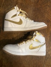 Nike Air Jordan 1 Retro High OG Metallic Gold White Leather High Top SZ 6 Women