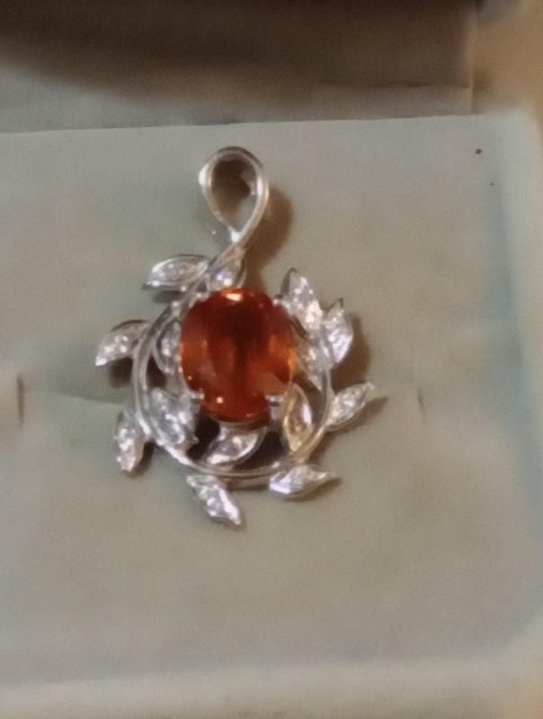 NATURAL HEATED YELLOW SAPPHIRE 3.95 CT WHITE SAPP. ACC 925 S. WHITE GOLD PENDANT