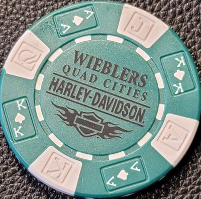 WIEBLERS QUAD CITIES HD B&S Back ~ IOWA (Green AKQJ) Harley Poker Chip (CLOSED)
