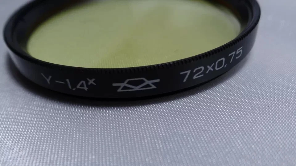 a Yellow 1.4x KMZ 72x0.75 Vintage Light Filter 72mm cap for LENS 6298 - Image 2 of 3