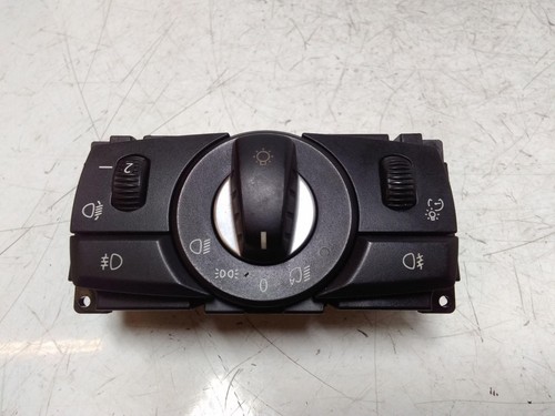 BMW 5 E60 Scheinwerferschalter 6988555 2.0 Diesel 2008 28533526