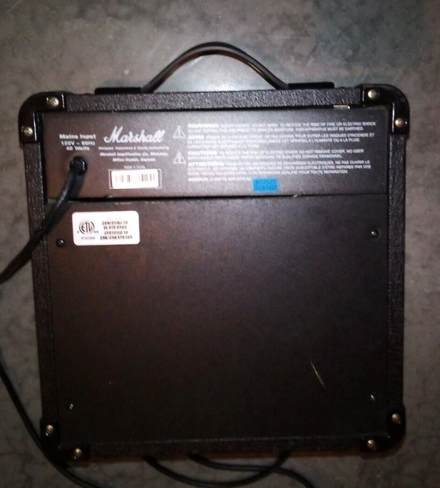 Marshall MG10CD Amplificatore Chitarra 10 Watt Nero con Cover - 100% Testato-Funzionante - Immagine 3 di 4