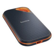SanDisk Extreme Portable SSD 1TB external drive with transfer speeds 1050MB/s