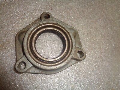 FARMALL A / B / C. TRANSMISSION SPLINE SHAFT SEAL RETAINER 6425-D