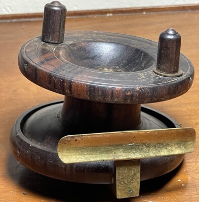 GROS MOULINET DE Pêche Ancien En Bois EUR 10,00 - FR