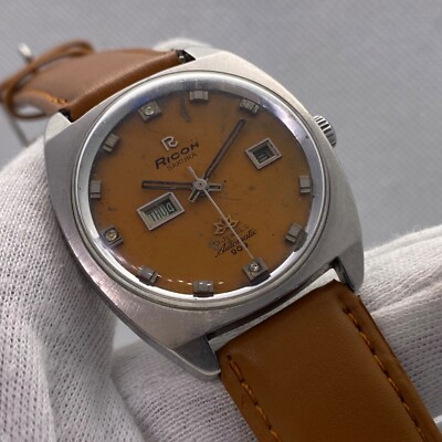 Vintage Ricoh Sakura 909 Day/Date 21 Jewels Automatic Japan Made 