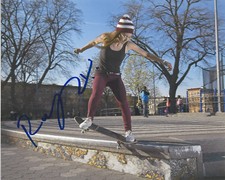 RACHELLE VINBERG SIGNED AUTHENTIC 'SKATE KITCHEN' 8X10 PHOTO B COA SKATEBOARDER