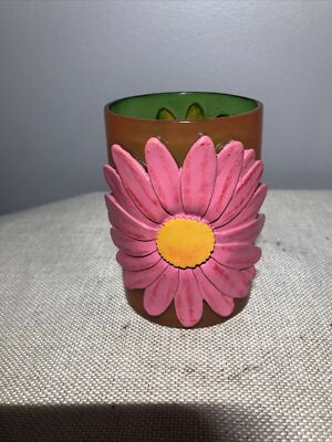 cazy daisy cup. B1