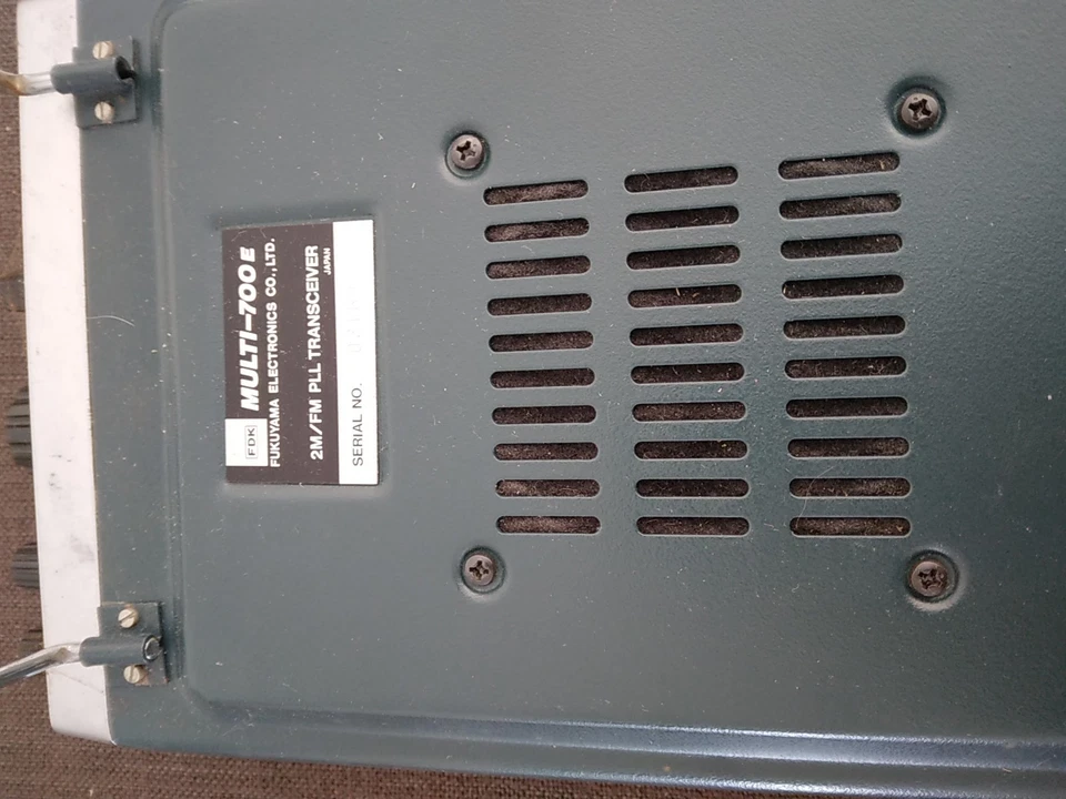 Transceiver FDK Multi 700E Fukuyama 2M/FM PLL TRANSCEIVER Car Mobile - Photo 3/4