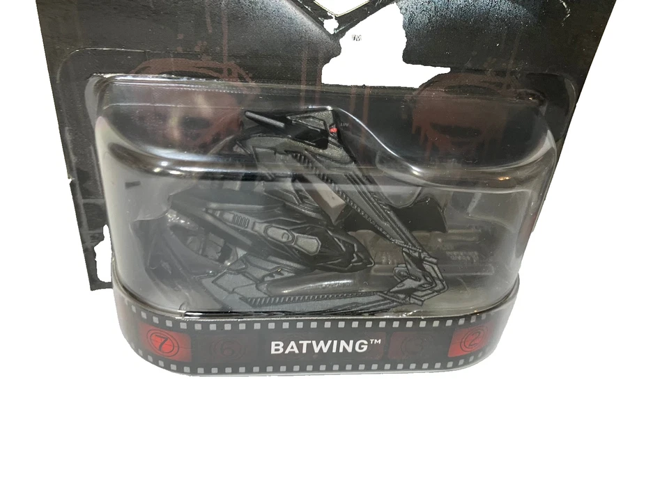 Hot Wheels 2015 Retro Entertainment Batman v Superman Batmobile, Batwing - Image 4 of 4