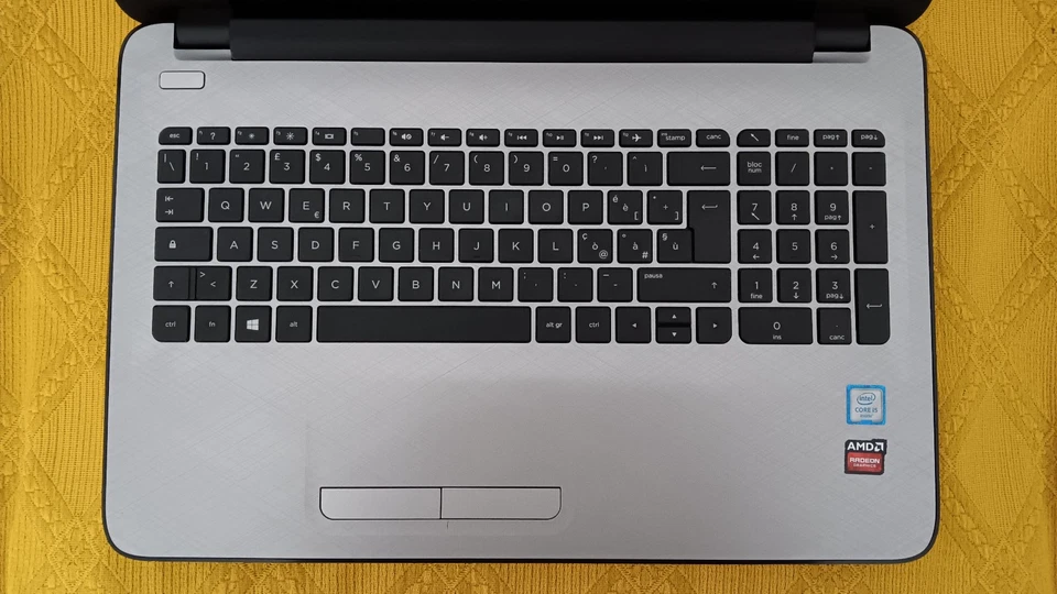 PC Portatile HP Pavilion 15 Intel i5-6200U 6GB+500GB Batteria Nuova - Immagine 2 di 4