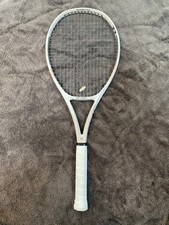 Yonex v core 95 tennis racket