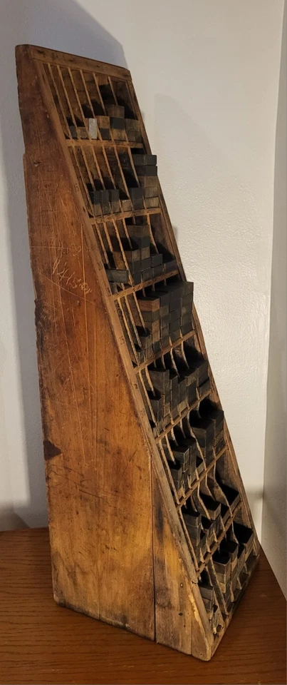 Antiguo estuche para muebles tipográficos Hamilton enano #10 con muebles de granja Foto 2 de 4