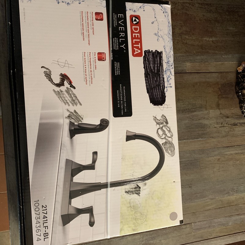 delta kitchen faucet with sprayer