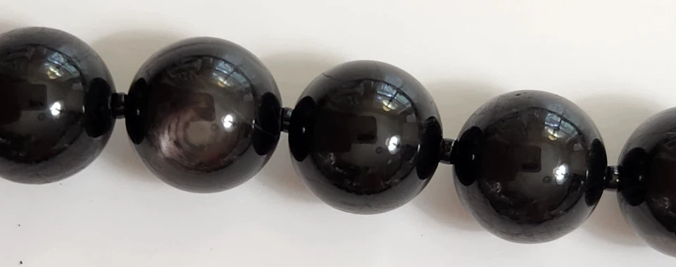 Raro Collar de Cuentas de Piedra Gris/Negro Ojo de Halcón Gunmetal Protección Celestial Foto 3 de 4