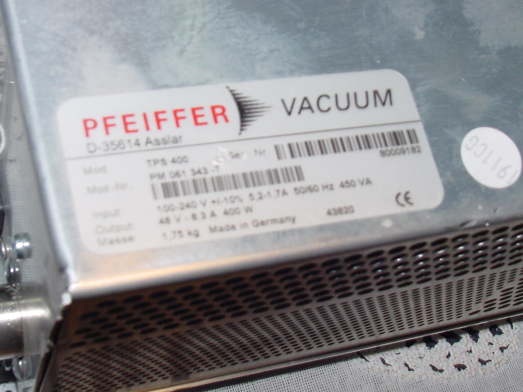 Pfeiffer Vacuum TPS 400, D-35614 Asslar, Power Supply In 100 Pfeiffer Vacuum TPS 400, D-35614 Asslar, Power Supply In 100