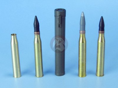 Eureka XXL 1/35 7.5cm Sprgr.Patr.39/42 HE Ammo & Box Jagdpanzer Panther A-3515