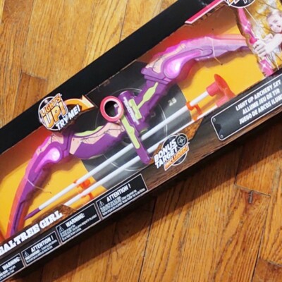 Realtree Girl Light Up Archery Set Pink