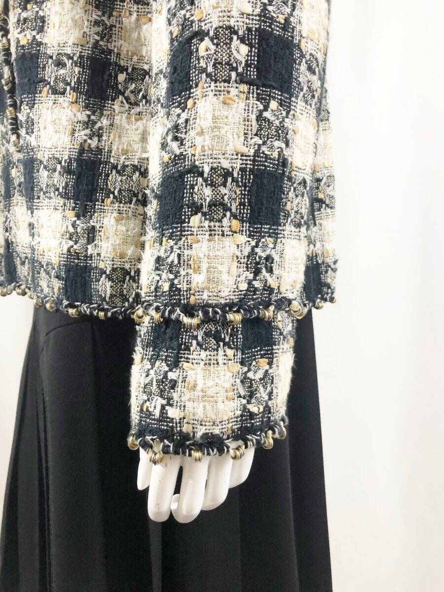CHANEL ネイビー ヴィンテージジャケット サイズ42 美品 楽天市場】[中古] シャネル スーツ 限定版 Gigi ヴィンテージ