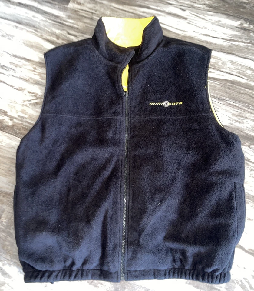 Colete Minn Kota Lindy Legendary equipamento de pesca isolado reversível adulto assinado - Imagem 3 de 4