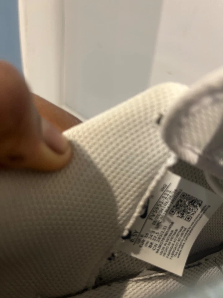 Size UK 6 - Nike Air Force 1 White With Off White Laces, photo 3 of 5
