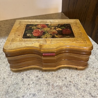 Vintage Wood carved FLORAL BOUQUET JEWELRY BOX Dovetailed w/ Mirror Gold Lining