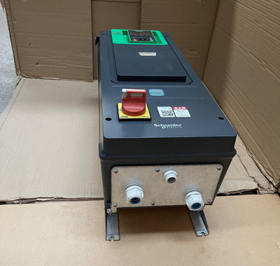 Schneider Electric   ATV650U15N4E   Altivar Process 1.5 kW VFD 380 480 V IP55