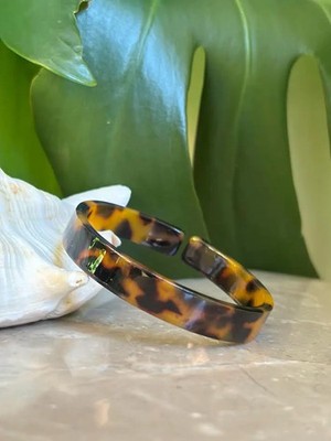 Hawaiian Design Jewelry Faux Carved Tortoise Shell Kid's Bangle Arm Cuff
