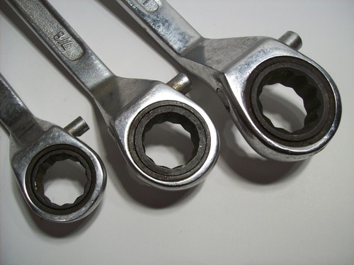Set of 3 PITTSBURGH SAE REVERSIBLE OFFSET RATCHET WRENCH SET 3/4" to 1-1/8" - Bild 8 von 9