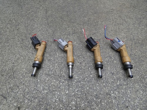 Einspritzventil 23250-0T030 Ventil 198Tkm Toyota Auris 1.6 10.1754.093