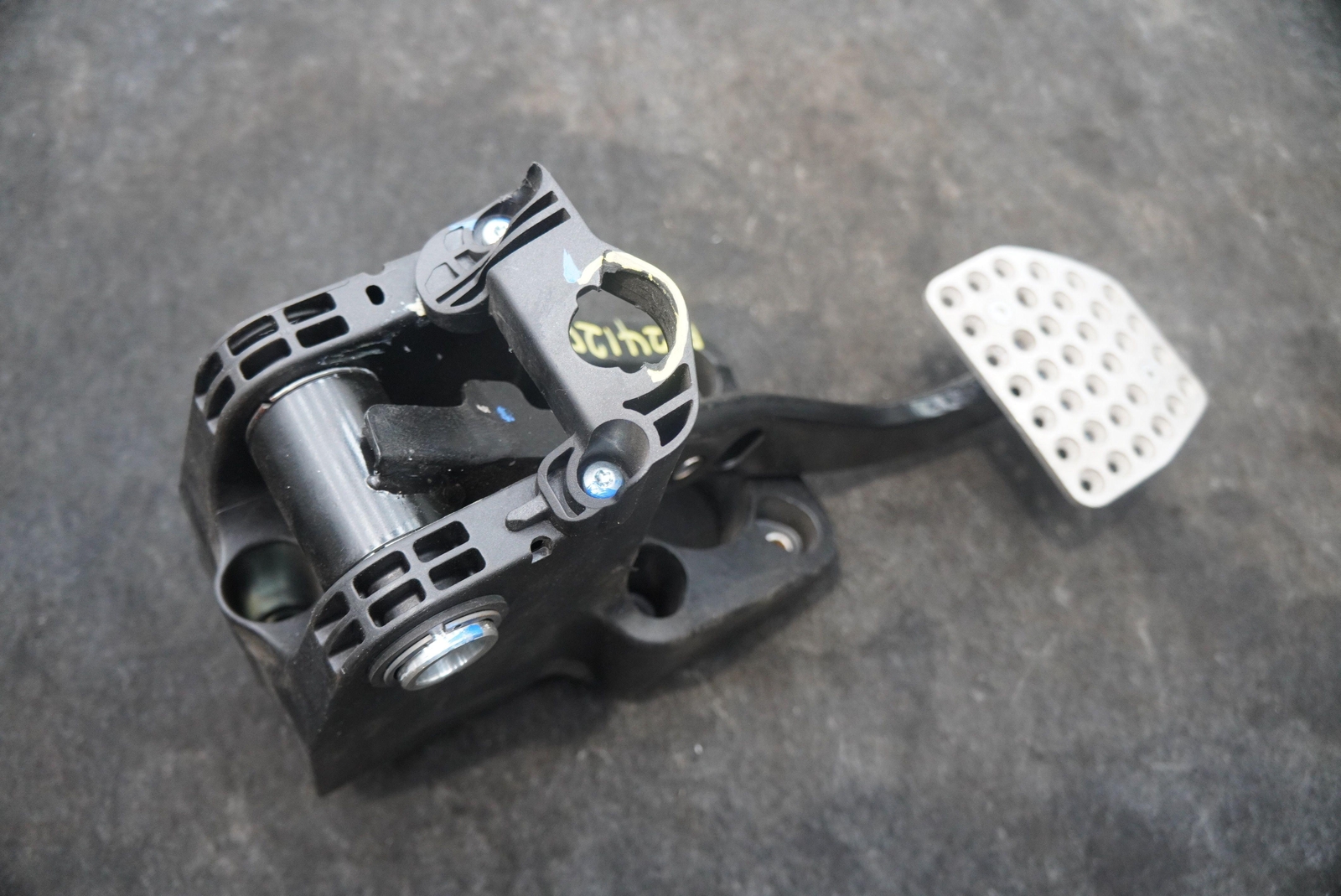 Brake Pedal Bracket Mount Board 256426 256436 OEM Ferrari 458 2015 488 *Note*