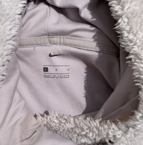 Nike Women’s Sherpa Training Pullover Hoodie. Size: Large. - Picture 7 of 7