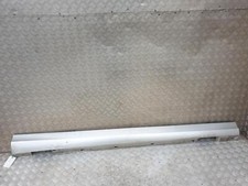 MERCEDES C KLASSE SCHWELLER SEITENSCHWELLER RECHTS 775 SILBER A2046902240 W204 2009 - 2015