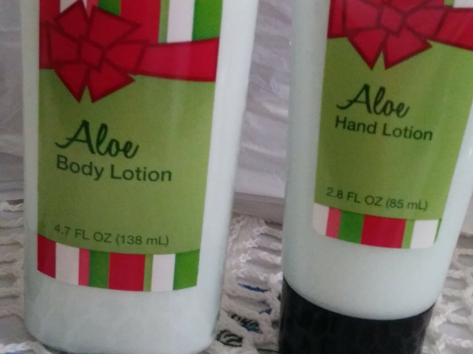 CVS 3 PIECE ALOE BODY SCRUB,BODY LOTION AND HAND LOTION. NEW
