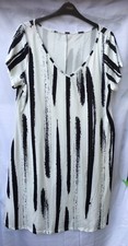 *New* SHEIN CURVE Ladies V-neck Black White DRESS striped Size 2XL UK 18/20
