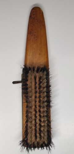 Mid Century Men's Clothing Brush Shoe Horn Manicure Set Austria Vtg Collectible - Picture 4 of 9