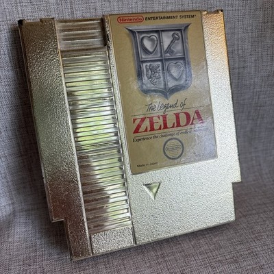 Nintendo NES game The Legend Of Zelda Gold Authentic