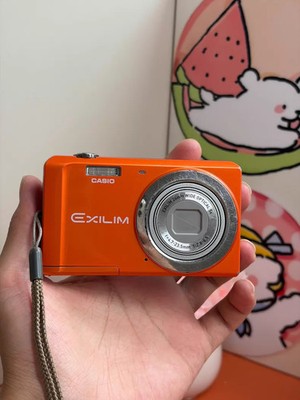 Casio EXILIM EX-ZS5 Digital Camera 5x Optical Zoom 14.1 MP English orange