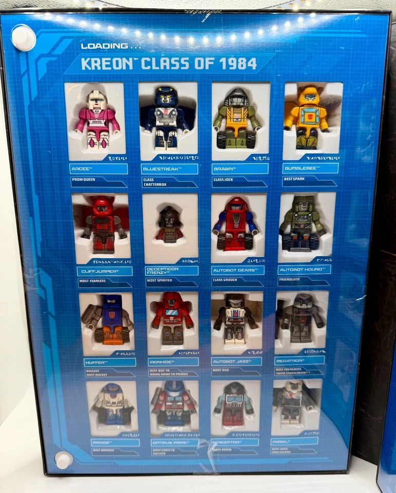 2014 Hasbro Kre-o Transformers - SDCC Exclusive - 30 Figures - NEW!! - Image 3 of 4
